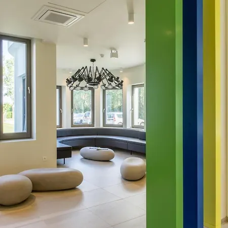 Deluxe Holiday For 2 Adults And 3 Children